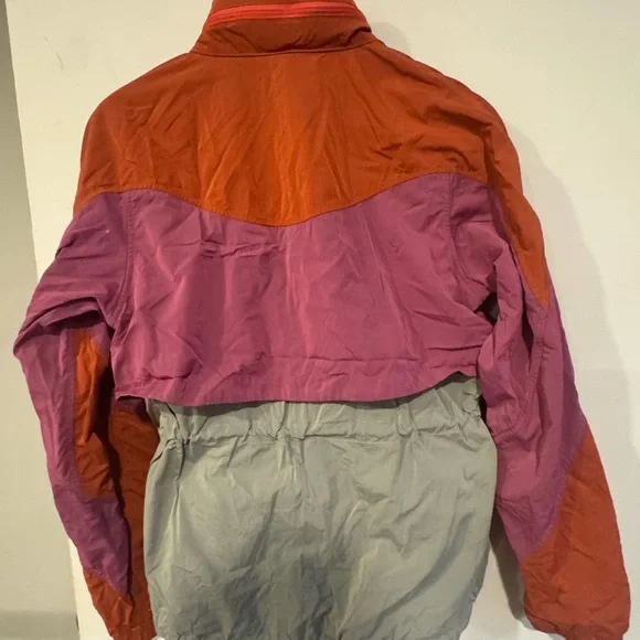 Lululemon EVERGREEN ANORAK size 6/ *Price to Reflect Condition* - Picture 6 of 12